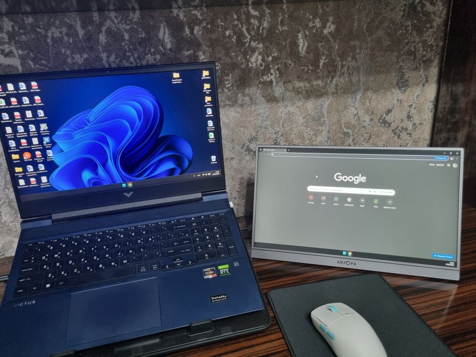 Продам портативный монитор Arzopa Z3FC 180Hz