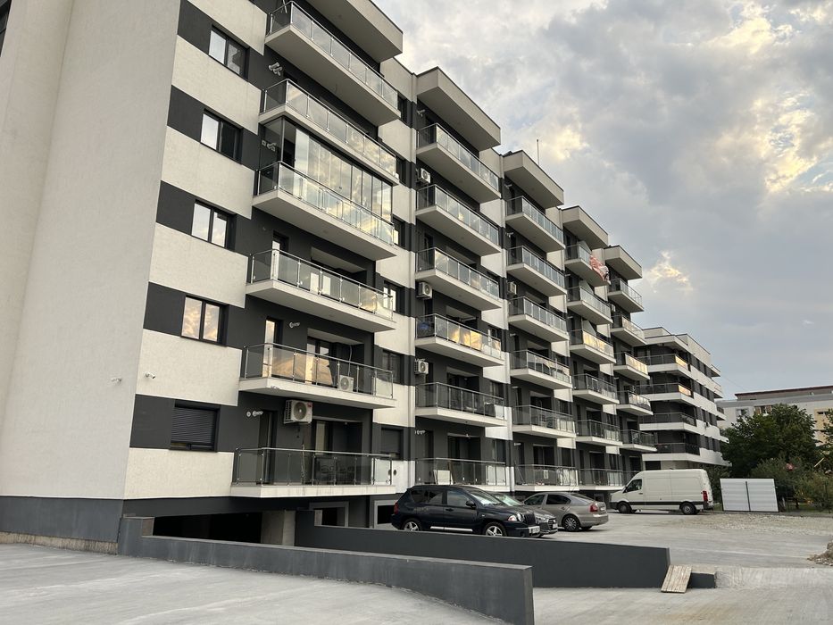 Apartament 2 camere de inchiriat , prima chirie , bloc nou