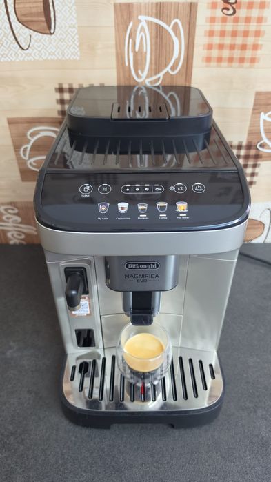 Expresor/Espressor Cafea DeLonghi Magnifica Evo