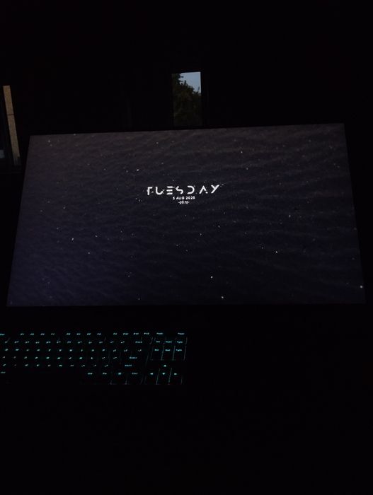 Монитор 27дюим. Со всеми комплектами