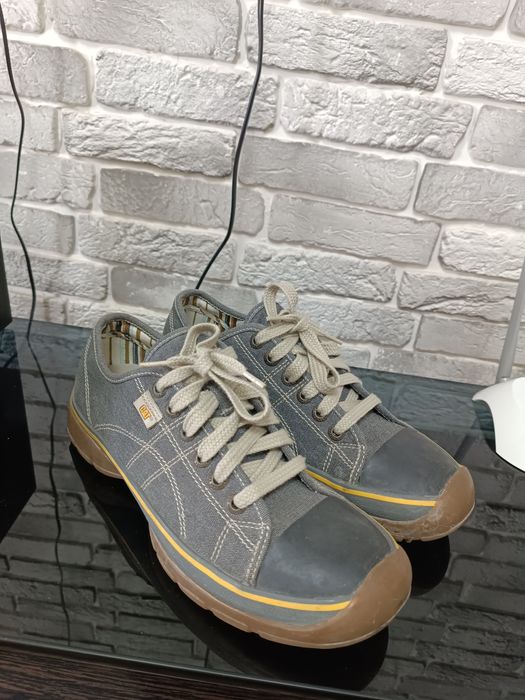 Оригинальные кроссы CAT