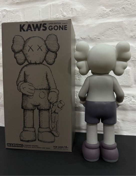 Kaws “Money Flip” Figure Фигура Grey Money