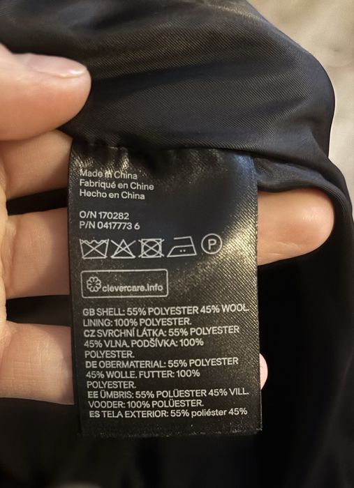 Palton alb/negru cu lânǎ