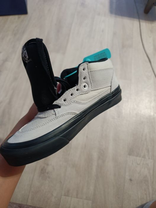 Vans Half cab бежево черные 38 размер-24см