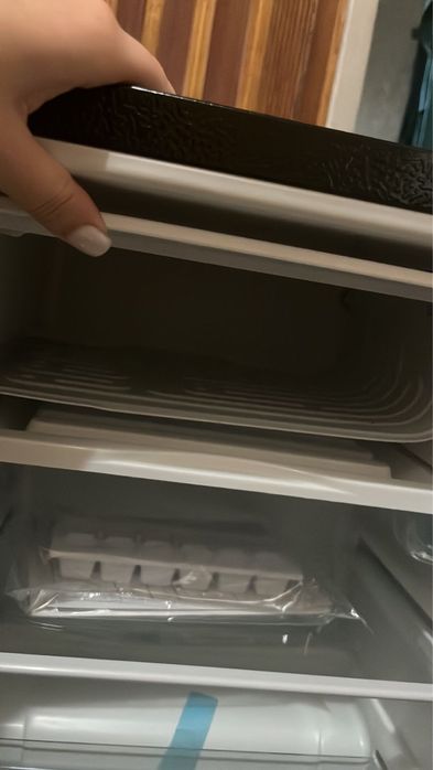 Срочно продам холодильник