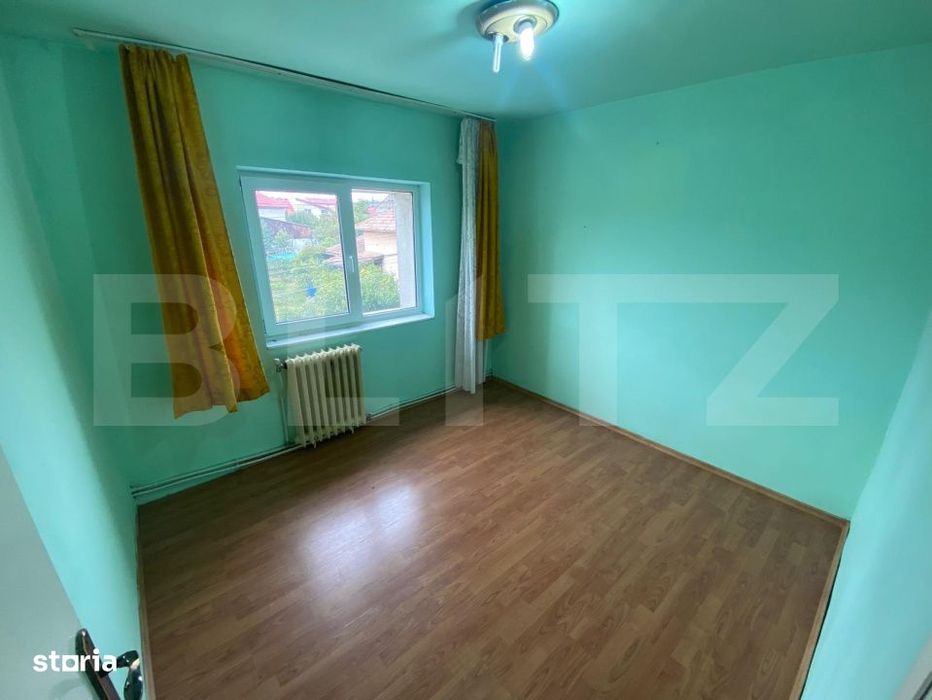 Apartament cu 4 camere, decomandat, 78 mp, 2 bai, et intermediar, Damb — fotografia 1