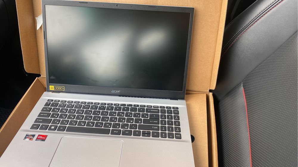 ACER Ноутбук почти новый