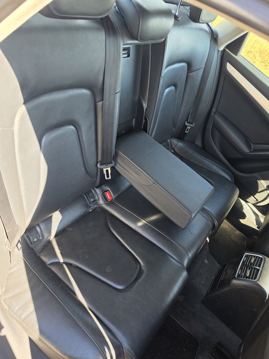 Dezmembrez Audi A4 B8 2.0 CAGB cutie LLM  culoare negru LZ9Y