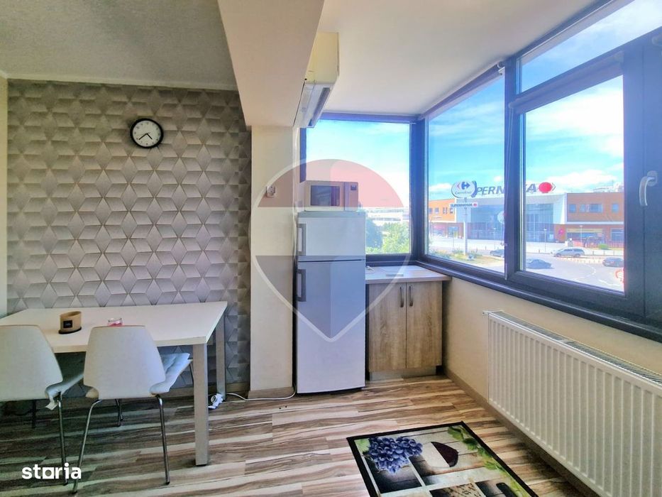 Apartament cu 2 camere de închiriat în zona Bistrita Lac