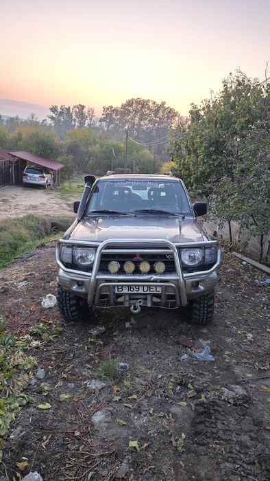 Mitsubishi Pajero 3.5 v6