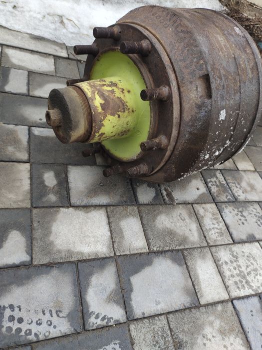 Ось для прицепов