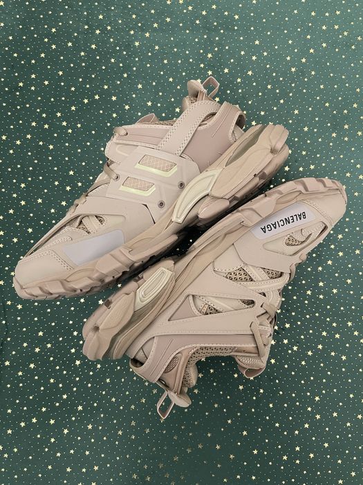 Balenciaga Track Beige