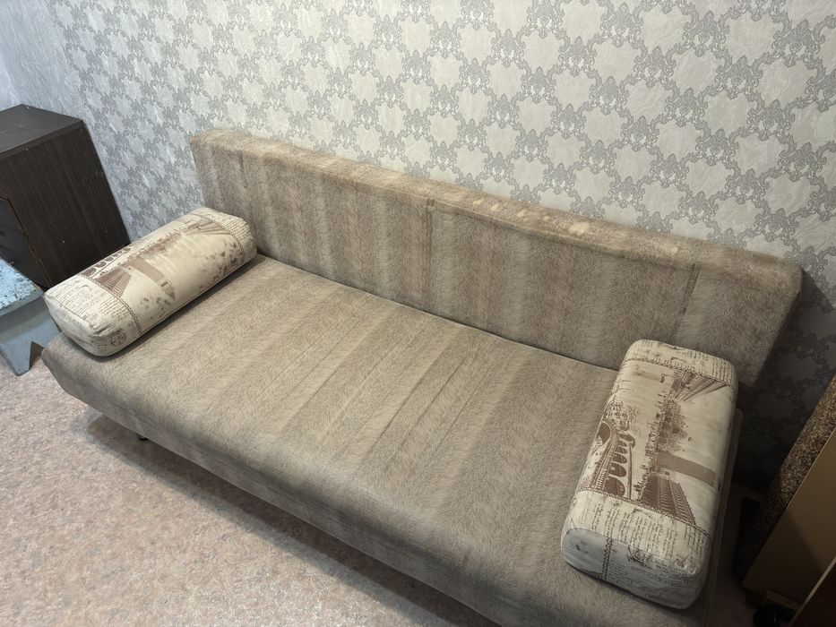 Продам раскладывающуюся тахту