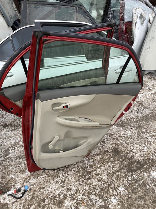 Двери Тойота Королла Е150