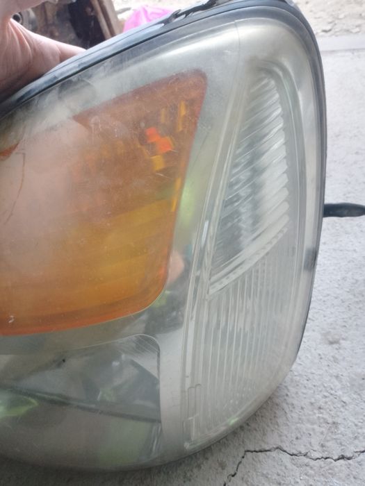 Хондай старекс  фар