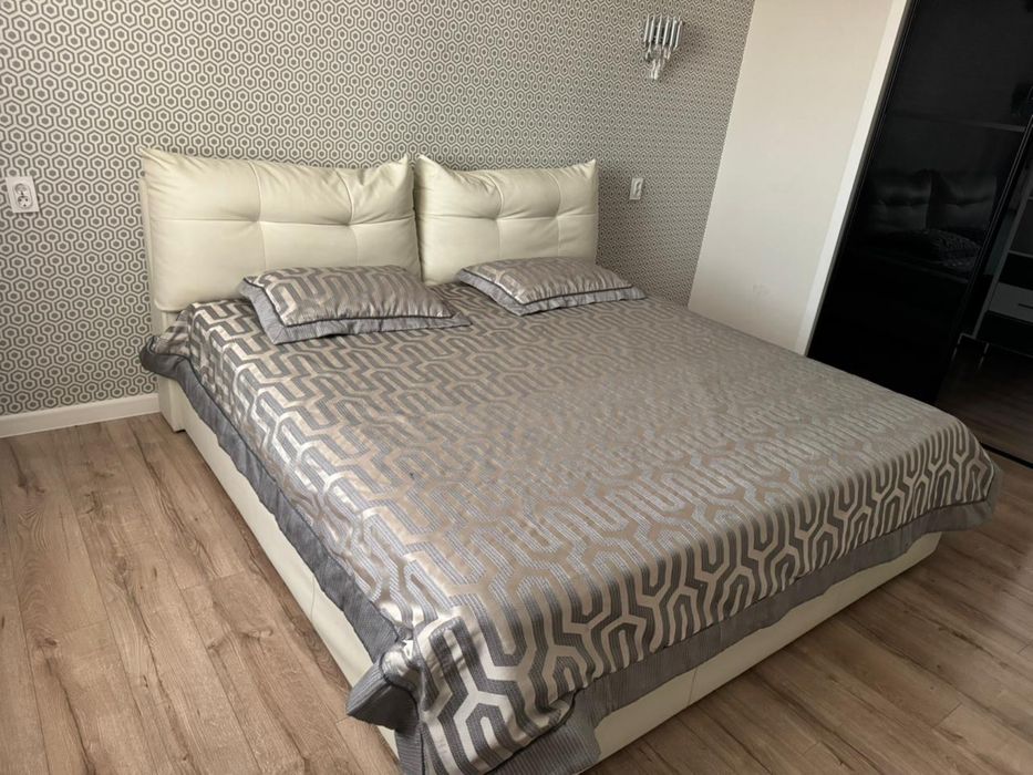 Спальная кровать оте керемет жанга жайлы кымбат кровать.Багасы келісім