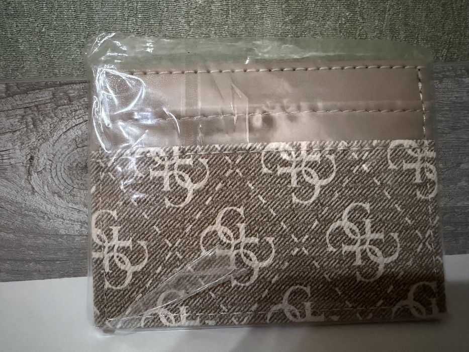 Cardholder портмоне за карти guess
