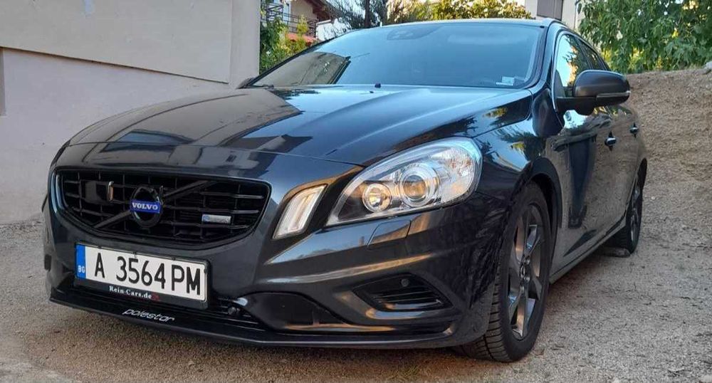 Volvo V60 2.4D5 230 к.с Polestar 4х4 R-desing автоматик