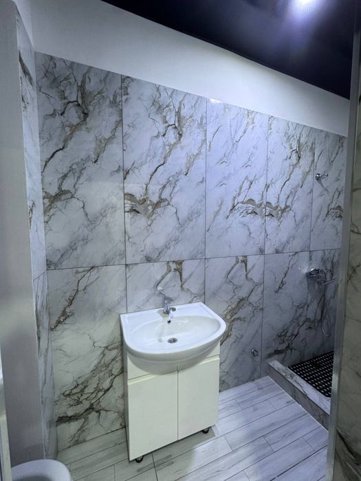 Сдаётся нежилое помещение под офис. 242м2. 1900 y.e