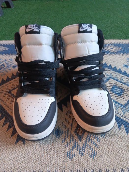 b*o様 NikeAirJordan1 RetroHigh OG Court P jordan 1 high og - Pantofi sport | OLX.ro