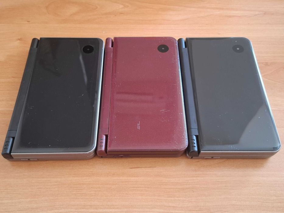 Lot 3 bucati console Nintendo DSi XL