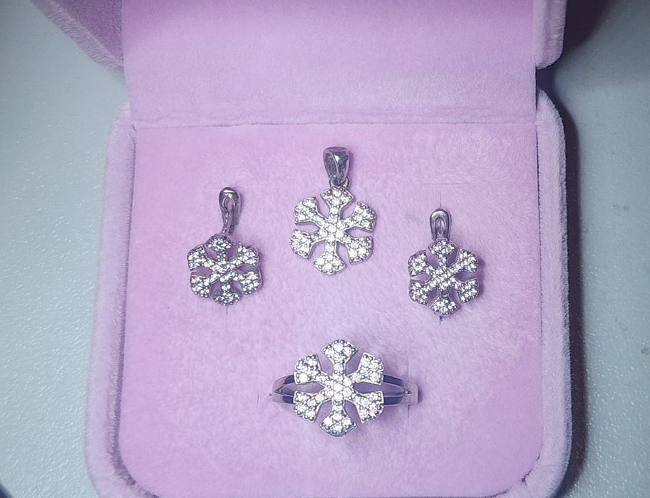 Серебряный комплект "снежинка"925 пр