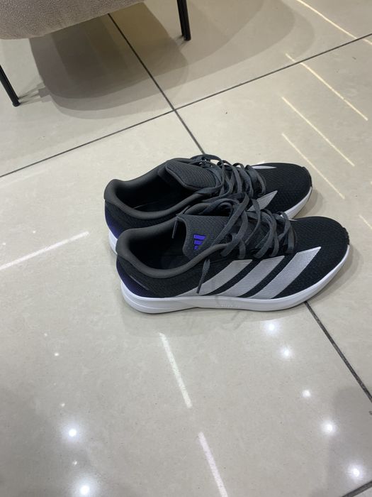 Кроссовки adidas duramo