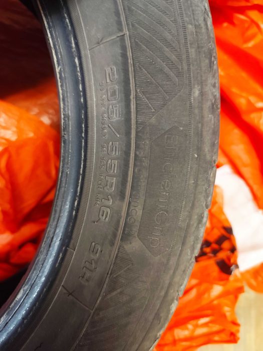 Продавам летни гуми 205/55/16 Goodyear