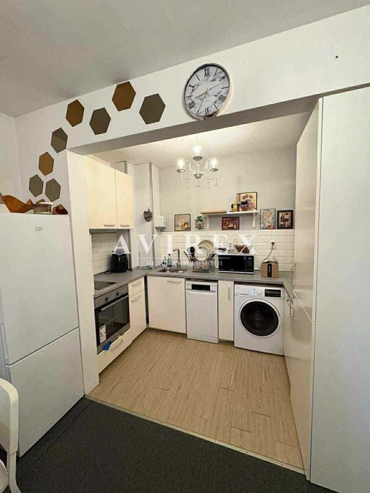 Продава се Двустаен апартамент в Пловдив, Остромила - 71 кв.м за 1006 €/кв.м - Снимка #4