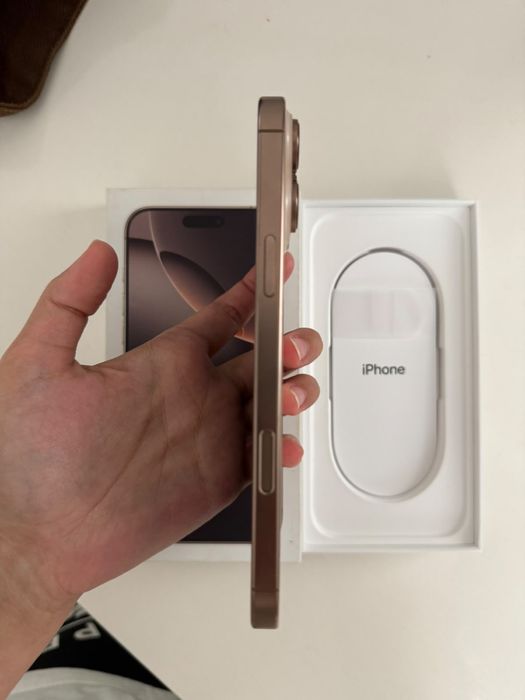 iPhone 16 Pro Max 256 GB (eSIM)