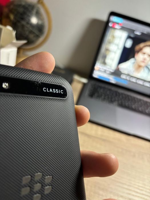 telefon blackberry Q20