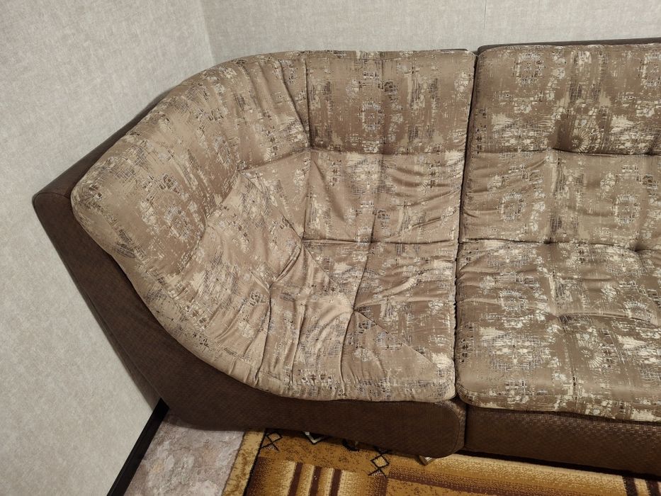 Продаётся мягкий уголок