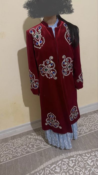 Бешпет красные с стразами