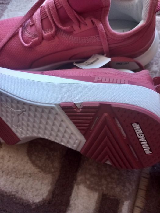 Нови дамски маратонки 37,5