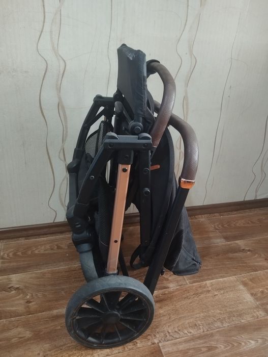 Детская коляска складная