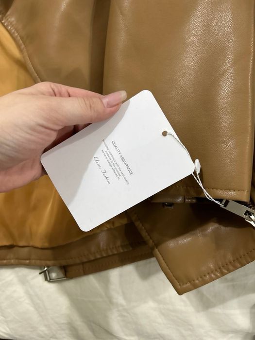 Стильная кожаная куртка