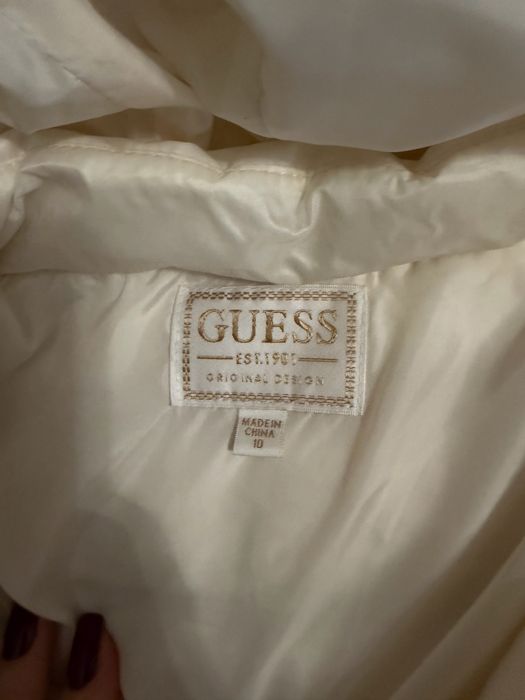 Guess пуховик на девочку