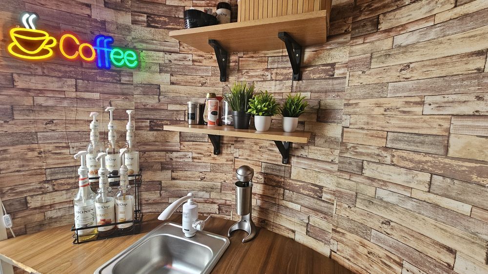 Vand chioșc cafea "To go" complet echipat