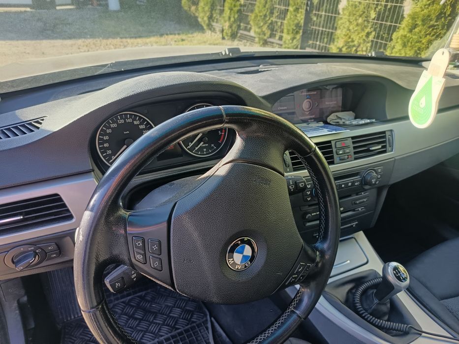 Vând BMW !!!!!!!