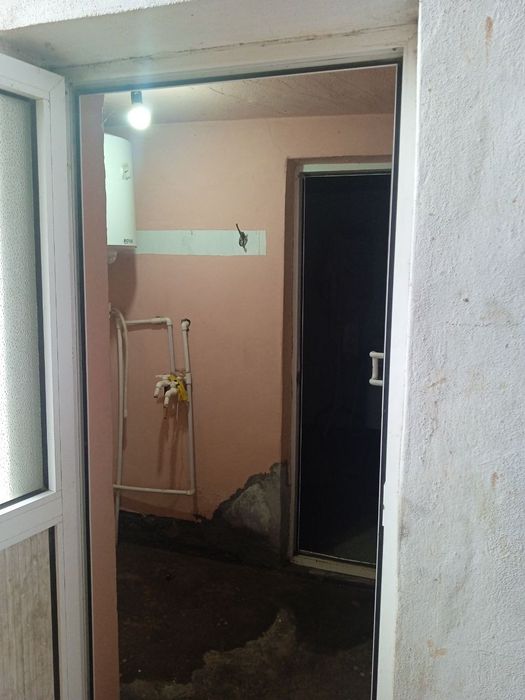 Hovli sotiladi .Hamma sharoitlari bor uy sotiladi. 5 xonali ichimlik