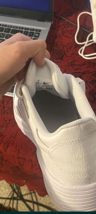 Продавам NIKE Обувки AIR MAX SC LEA
160 лв