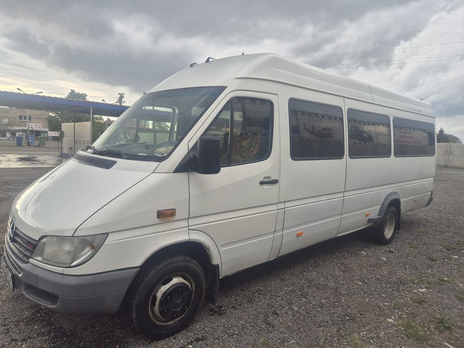 Vand Microbuz Sprinter 23 locuri