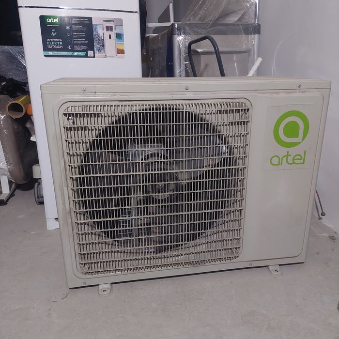 Продам Колонный Кондиционер Artel SIA1 F24HI.