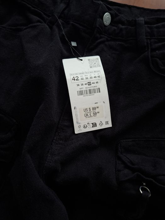 Pantaloni denim cargo cu buzunare