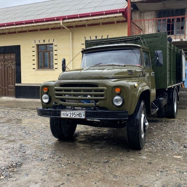 ЗИЛ 138 сотилади