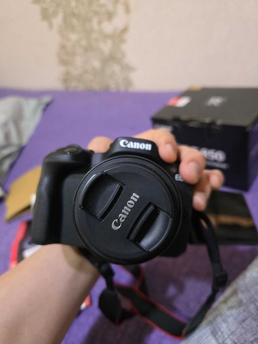 CanonEOSR50  RF-S 18-45mm 24.2MP 4K Полный комплект Отличное состояние