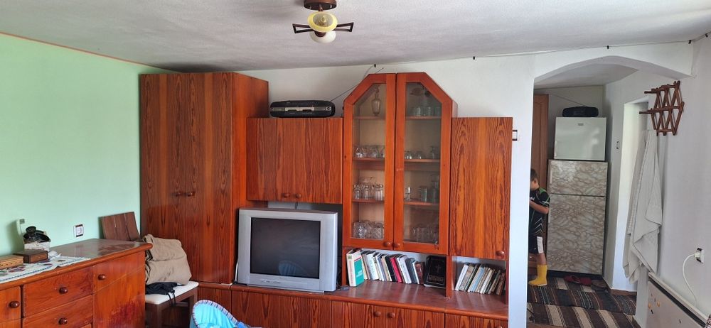 Къща с голям двор