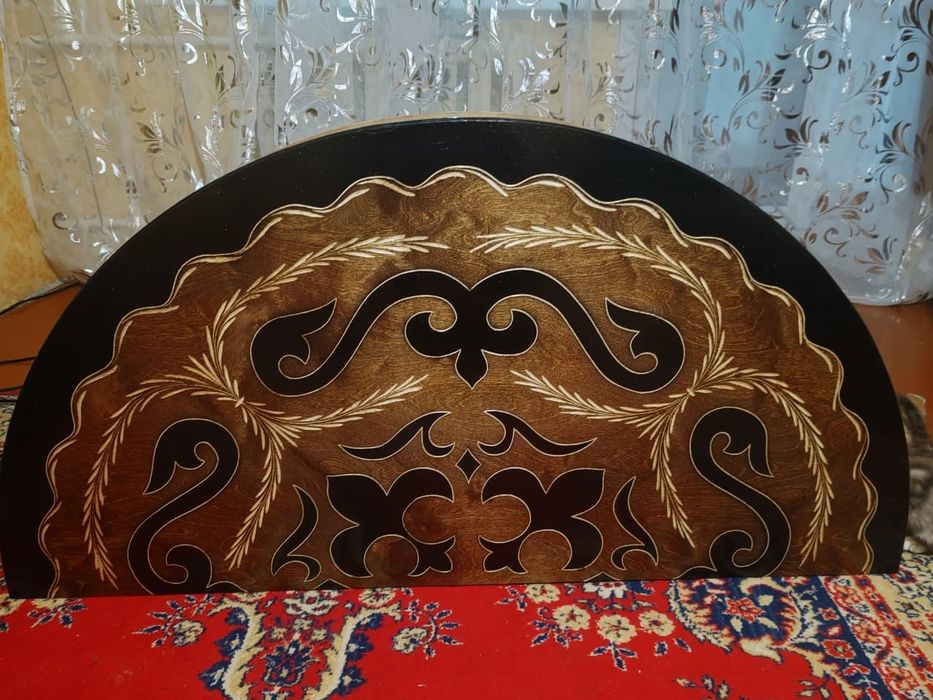 продам стол,ручная работа