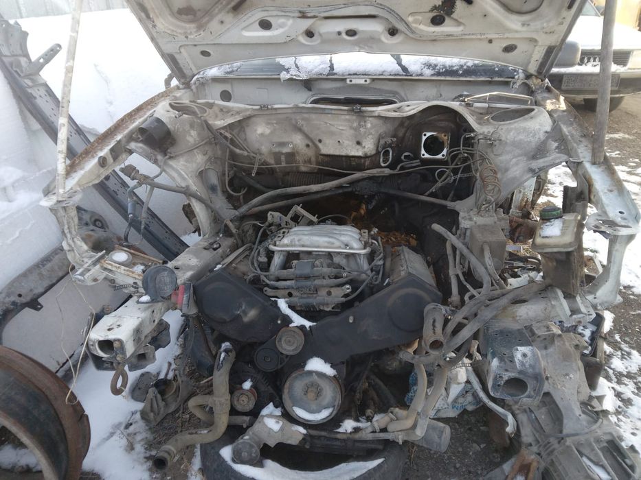 Продам Ауди 100 С4 по запчастям.