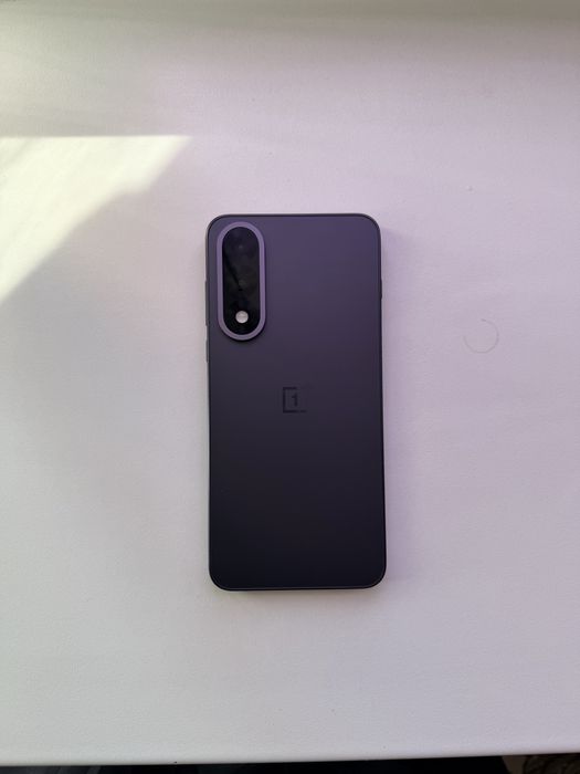 Продам One Plus Nord 5